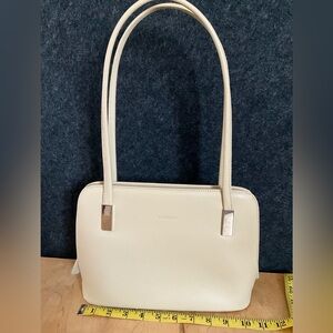 Cream shoulder bag